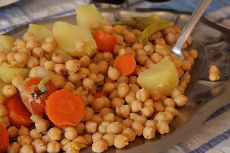 Las legumbres copan el Top10 de los platos preferidos por los españoles en invierno